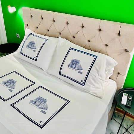 Casa Verde Di Giorgio 10 Mins Walk From Piraeus Port Екстериор снимка