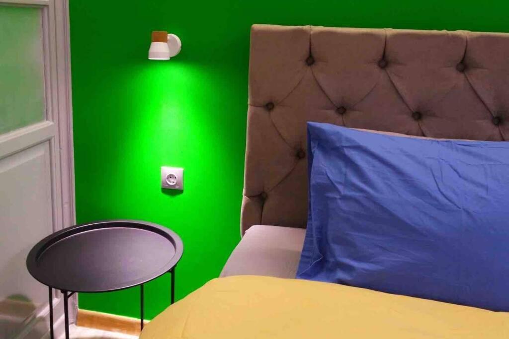 Casa Verde Di Giorgio 10 Mins Walk From Piraeus Port Екстериор снимка