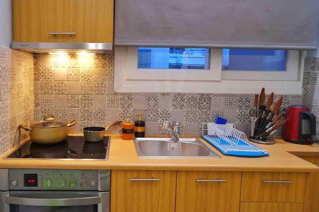 Casa Verde Di Giorgio 10 Mins Walk From Piraeus Port Екстериор снимка