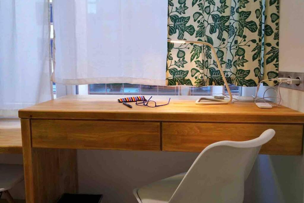 Casa Verde Di Giorgio 10 Mins Walk From Piraeus Port Екстериор снимка