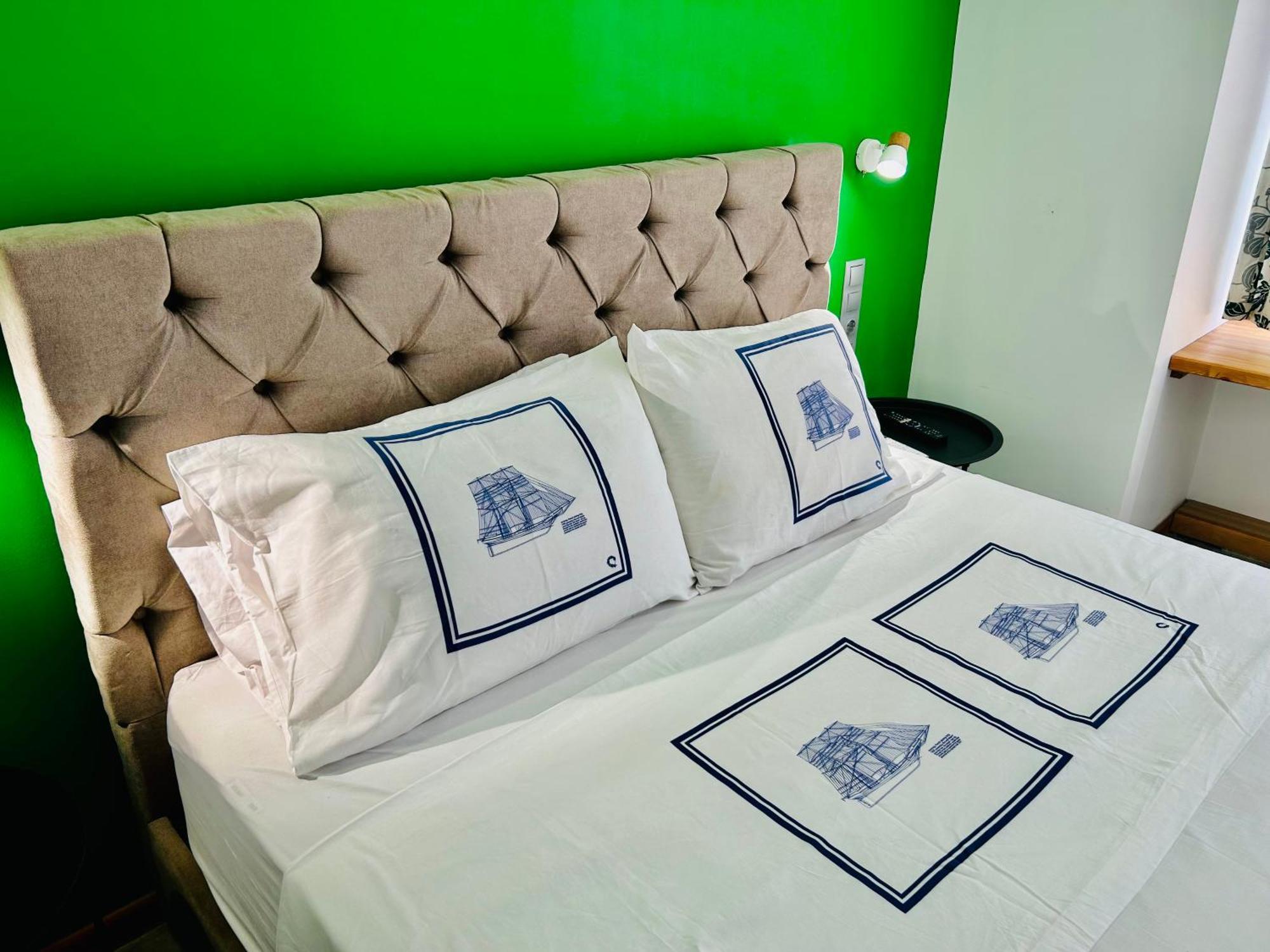 Casa Verde Di Giorgio 10 Mins Walk From Piraeus Port Екстериор снимка