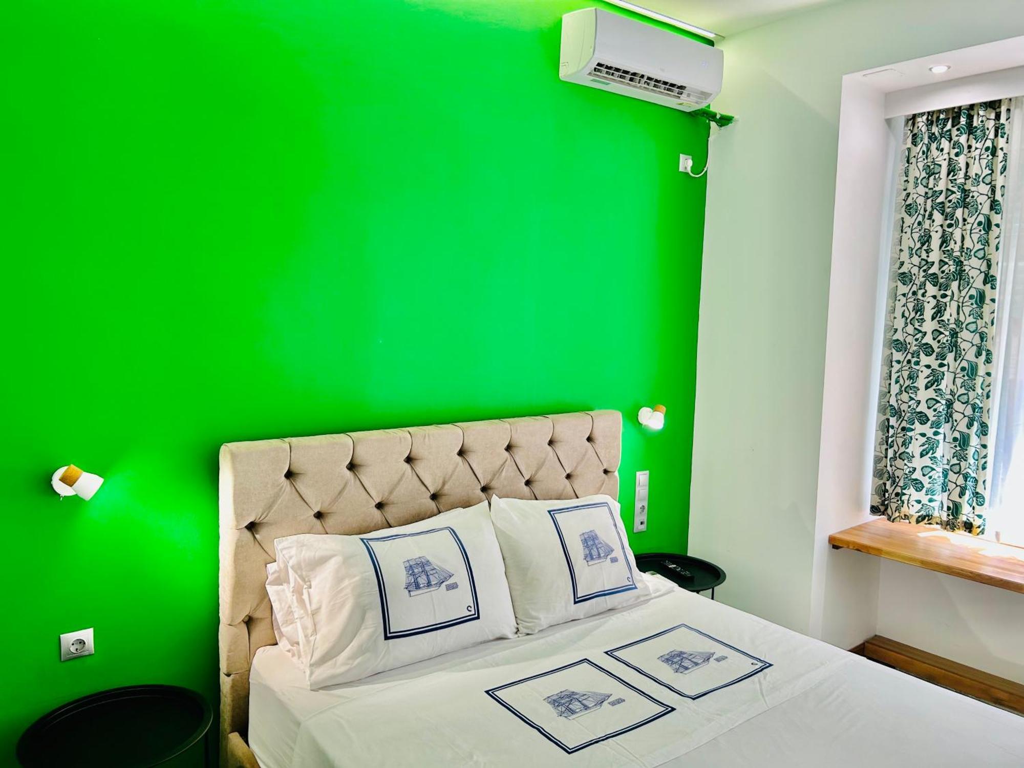 Casa Verde Di Giorgio 10 Mins Walk From Piraeus Port Екстериор снимка